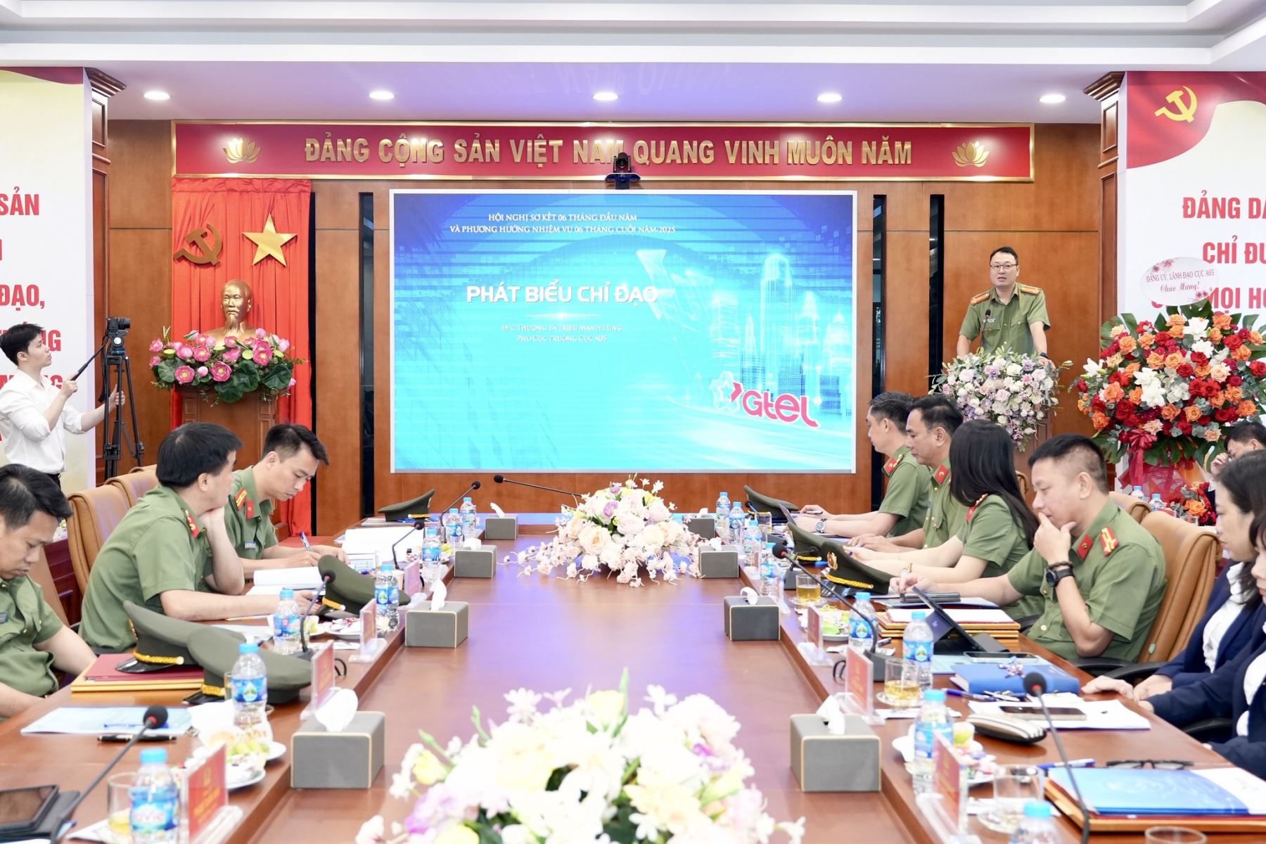 Toàn cảnh hội nghị